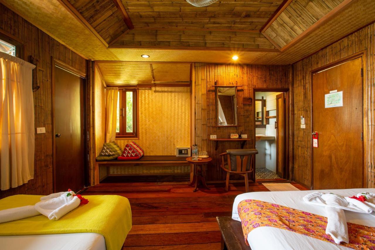 Triple Bungalow,944638177:JPEG