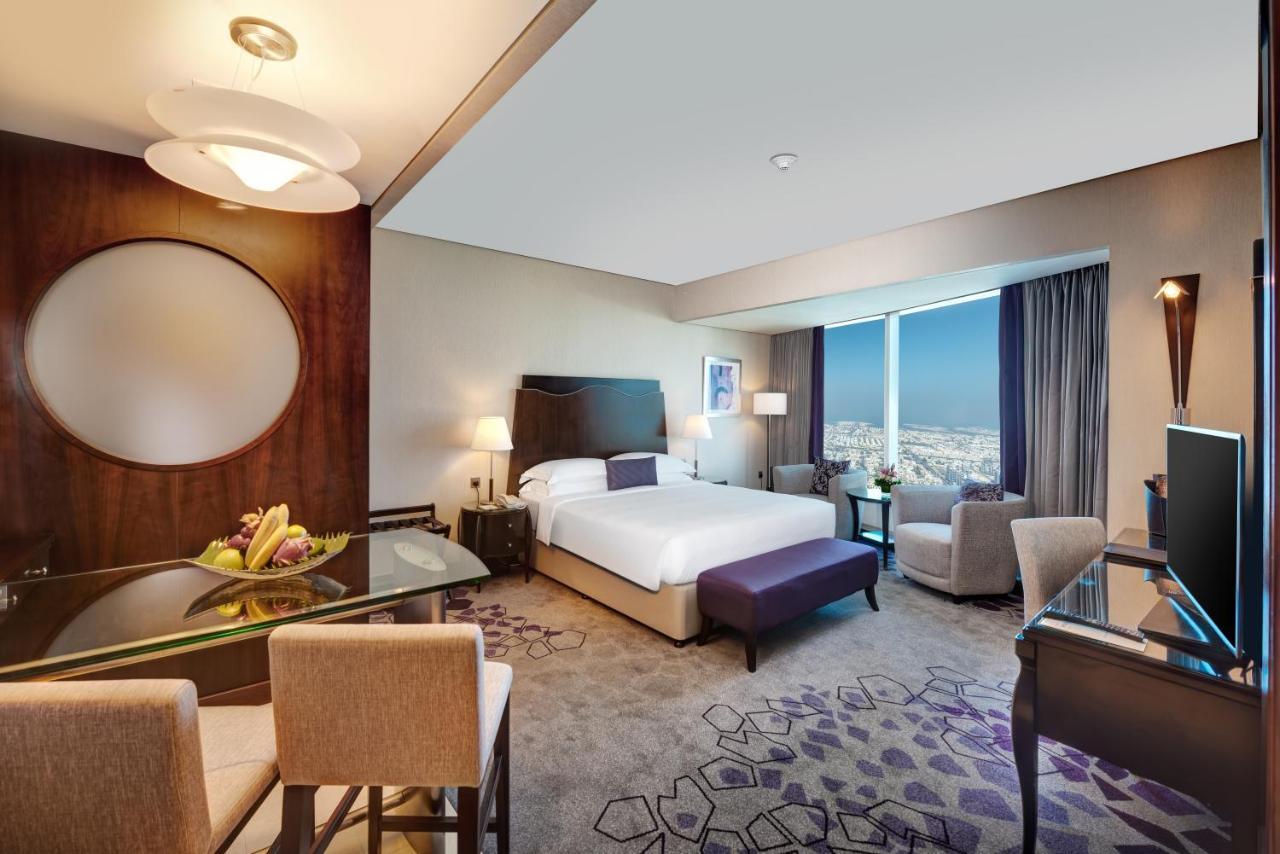 Spacious Room with Complimentary Breakfast and Club Rotana Lounge Access, Including Happy Hour and Continuous Soft Beverage Flow