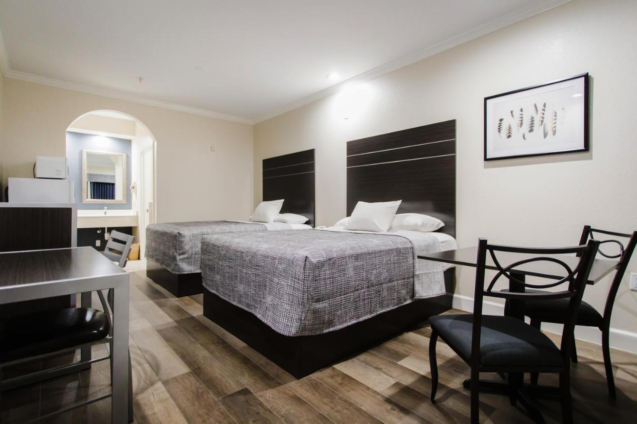 Queen Room with Two Queen Beds