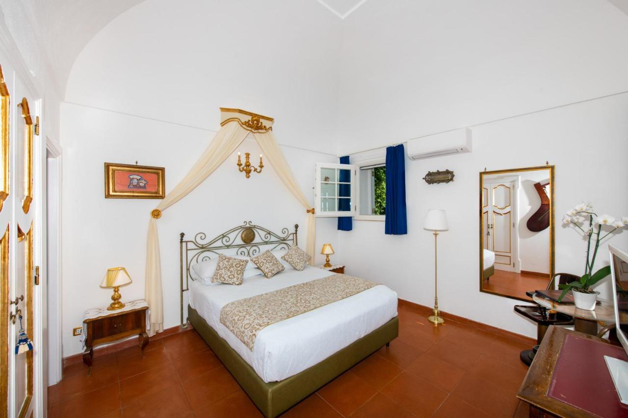 Budget Double Room,945314407:JPEG