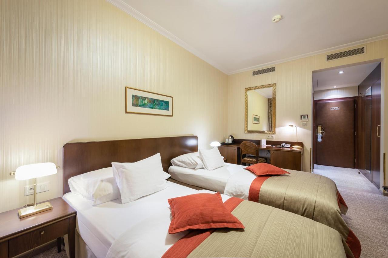 Standard Double or Twin Room River View