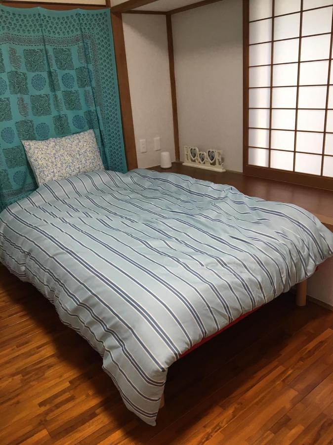 Single Room with Shared Shower and Toilet