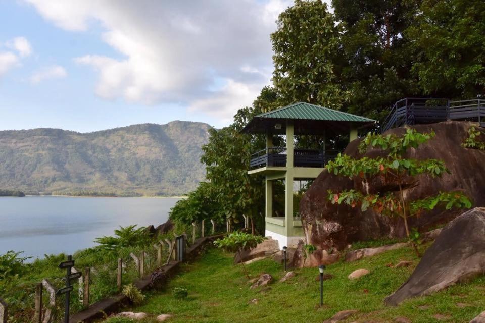 Double Room with Lake View