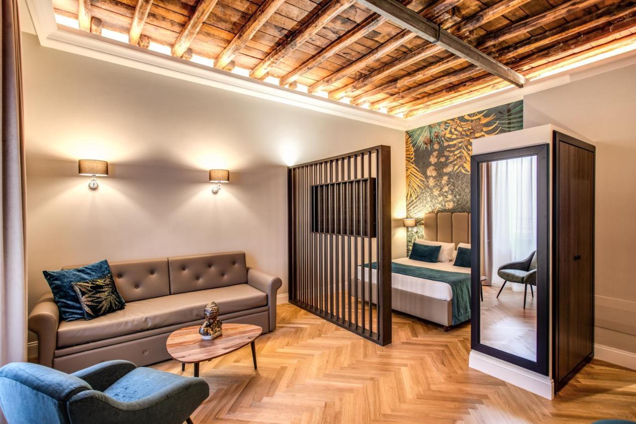 Family Room,947435830:JPEG