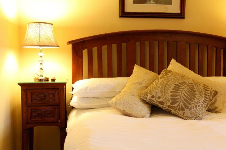 Double or Twin Room with Shower