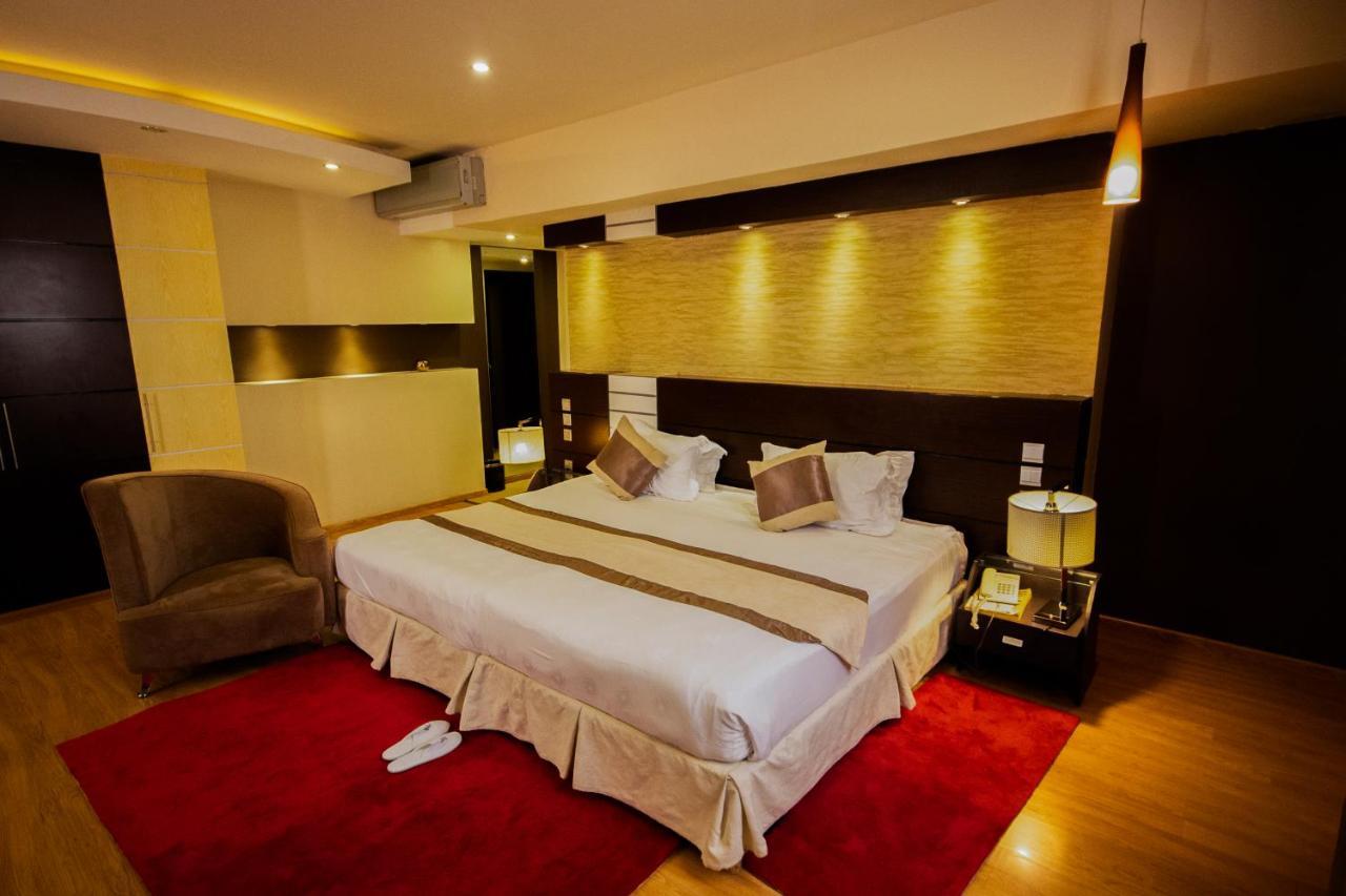 Executive Suite