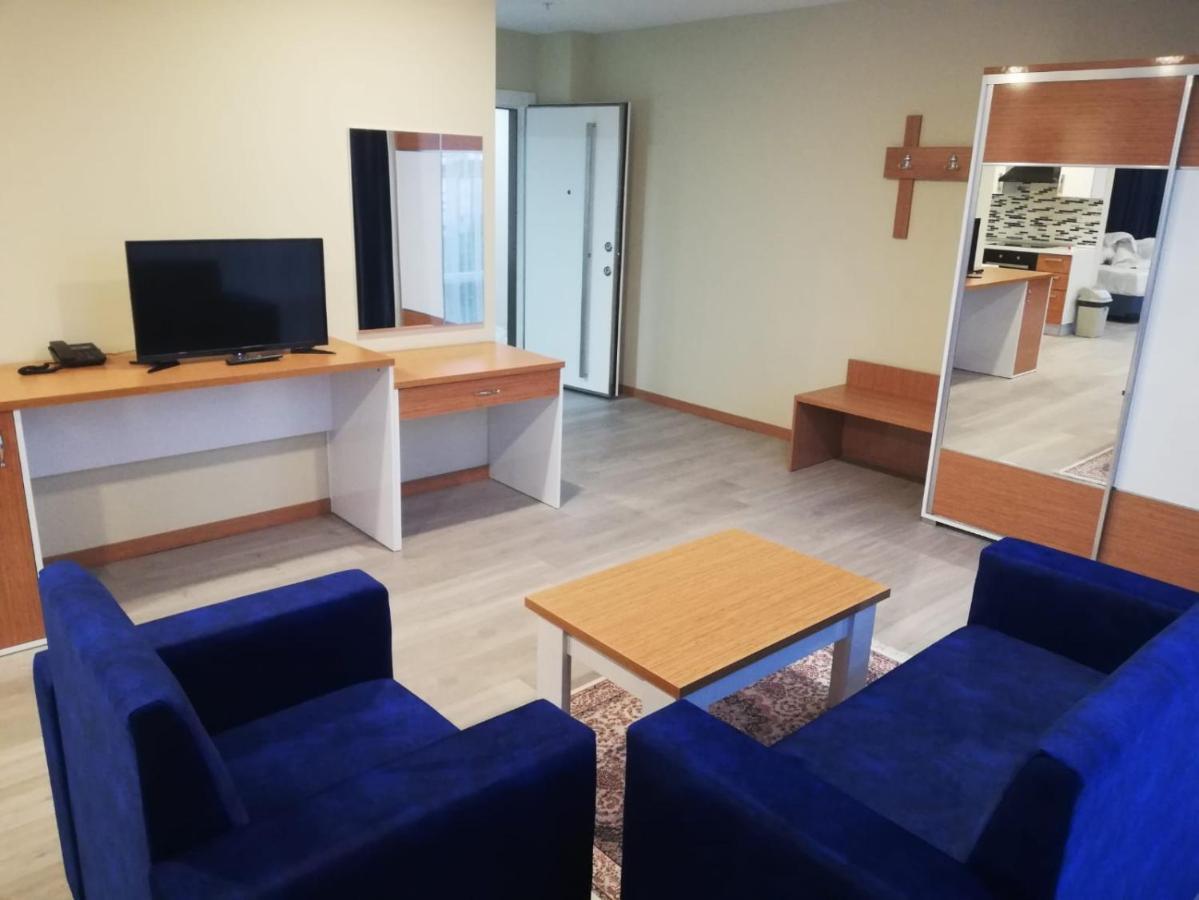 Family Room,949443115:JPEG
