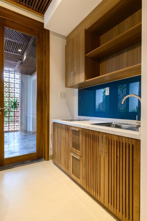 Deluxe Studio with Balcony, Garden View and City View