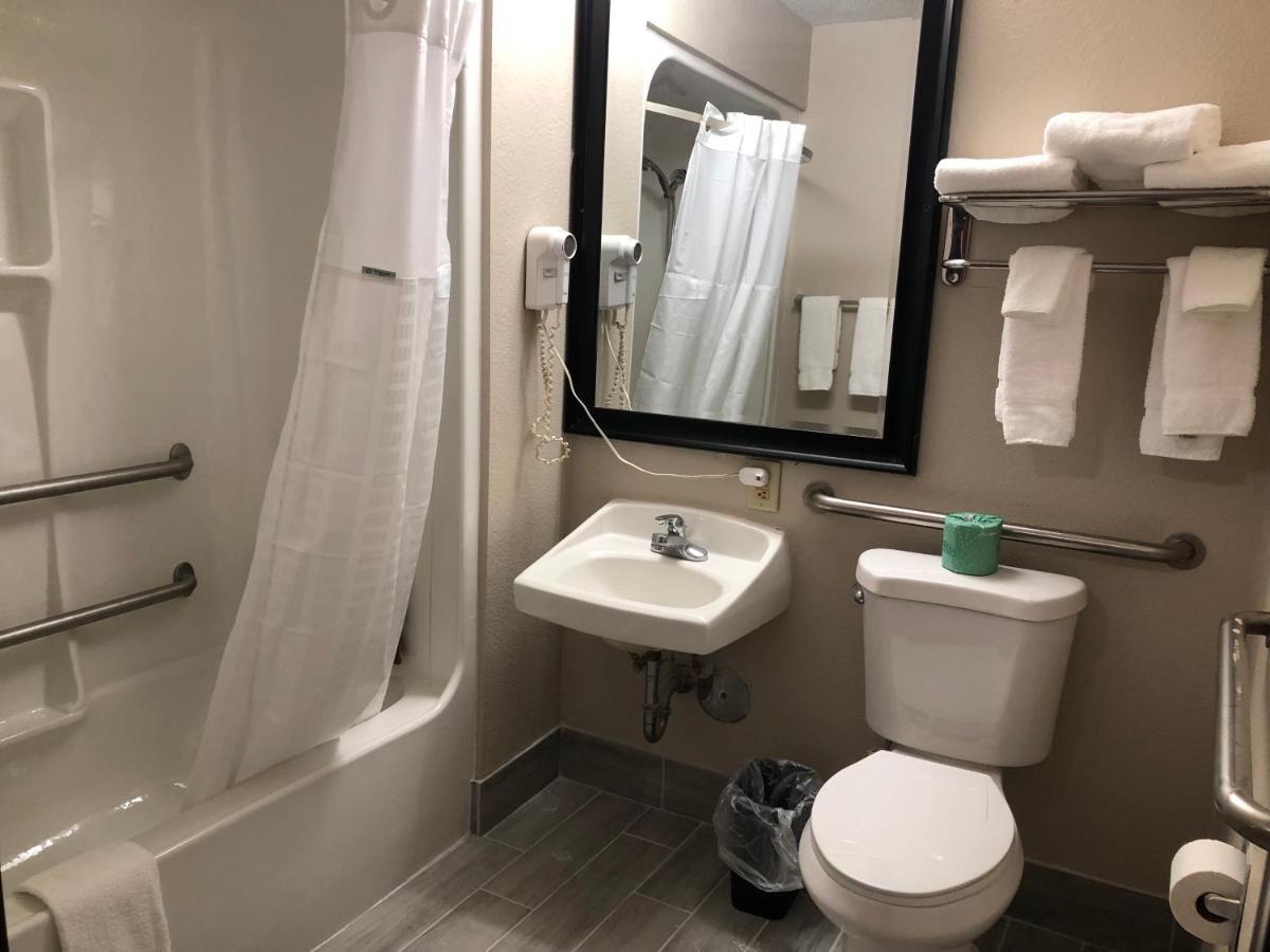 King Room - Mobility Access/Non-Smoking
