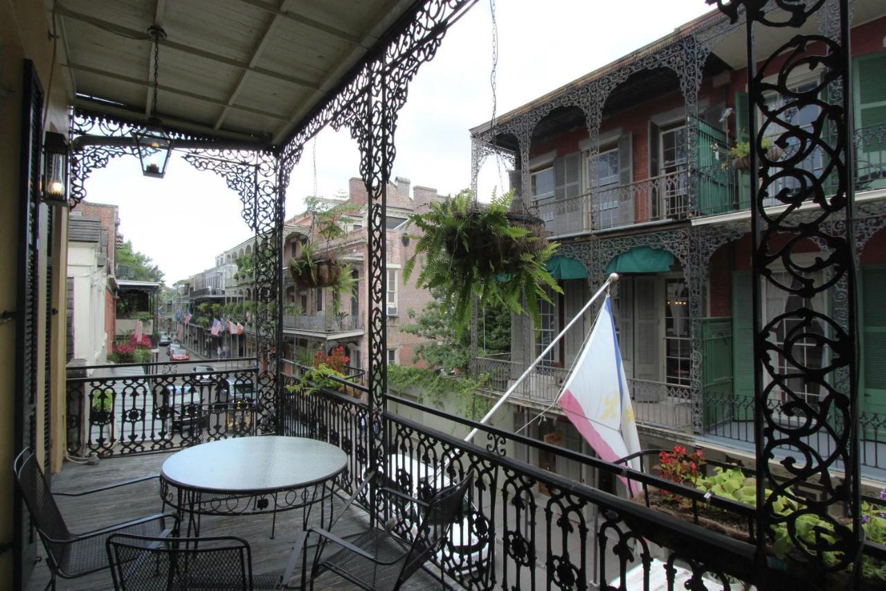 Historische Kamer met Kingsize Bed en Balkon