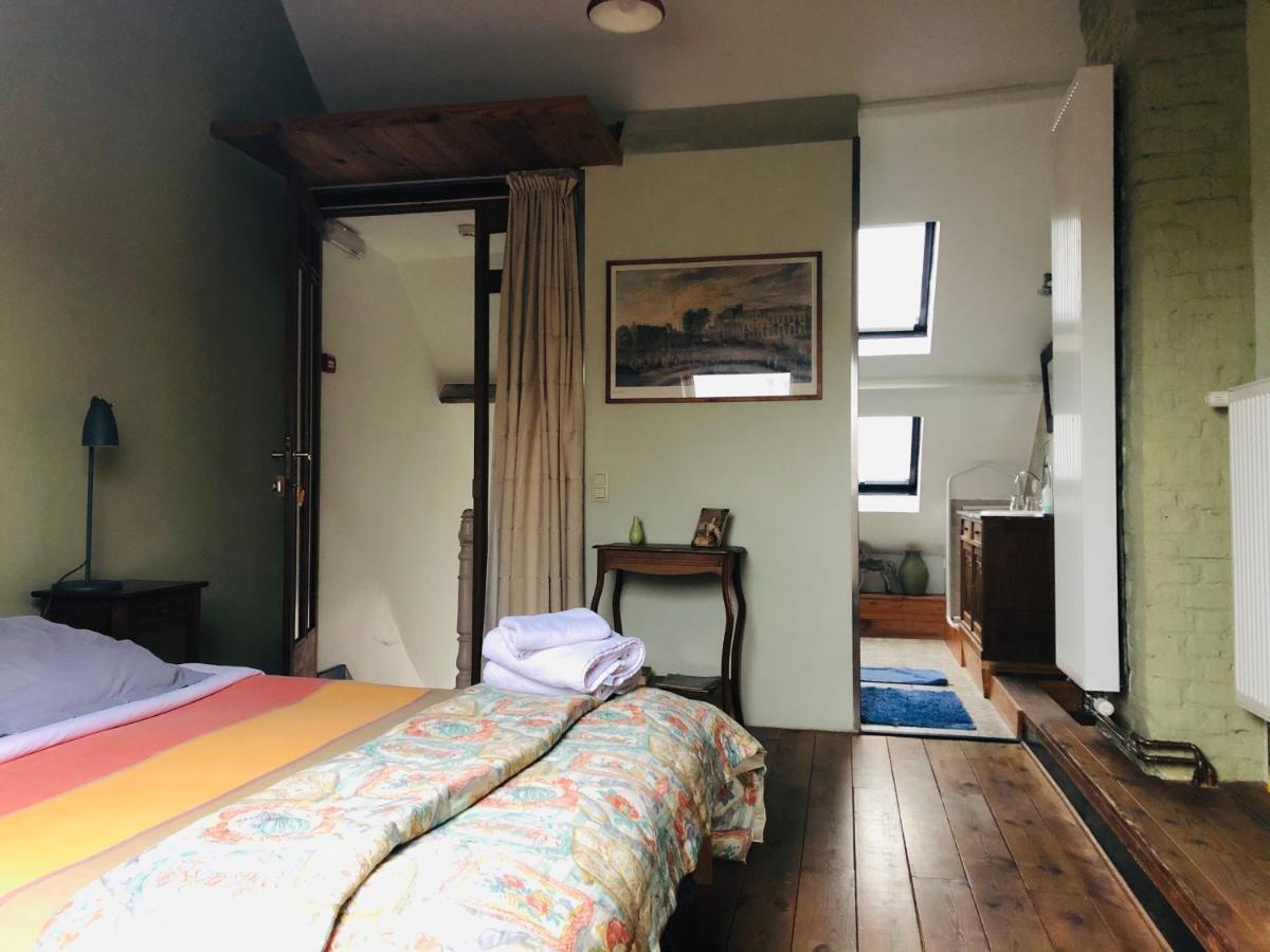 Double Room Private Bathroom