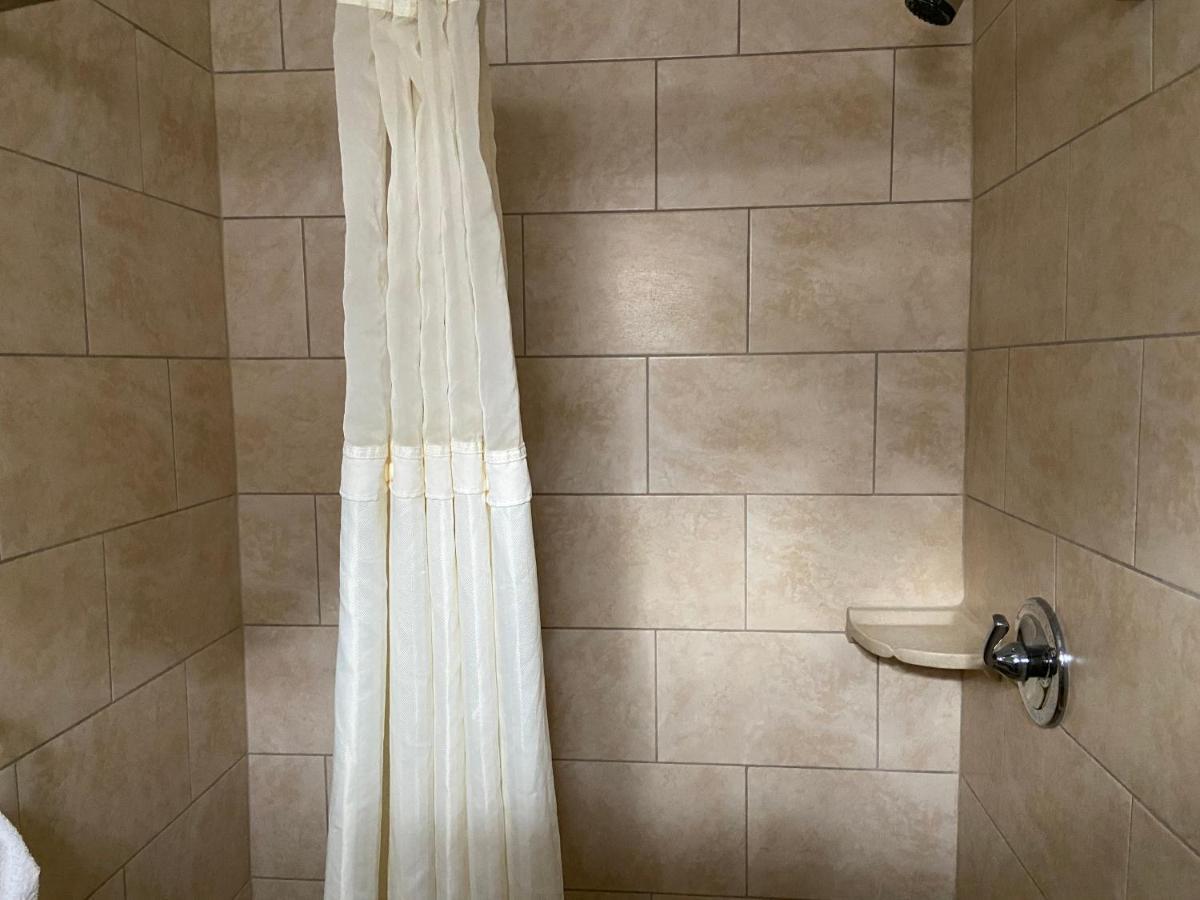 Queen Suite
