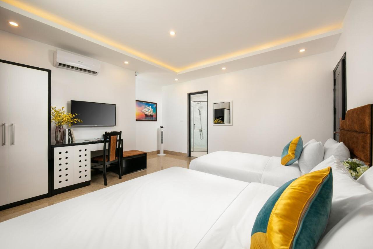 Phòng Cổ 3 Người Có Cửa Sổ