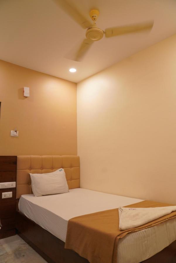 Budget Single Room