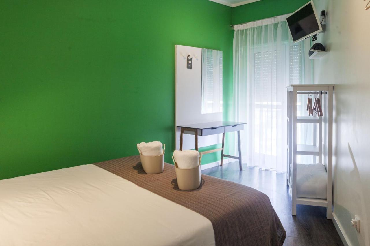 Double or Twin Room with Shared Bathroom,957224104:JPEG