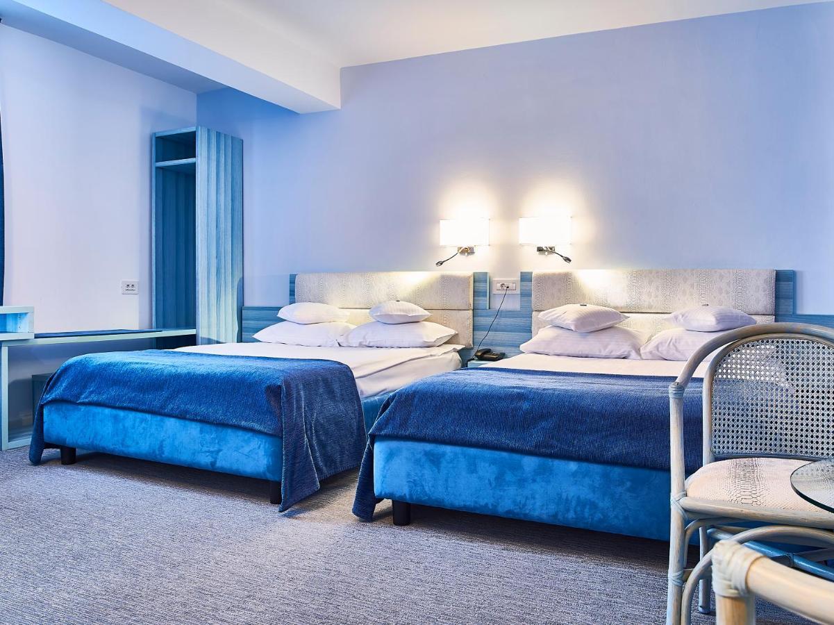 Deluxe Family PLUS Room