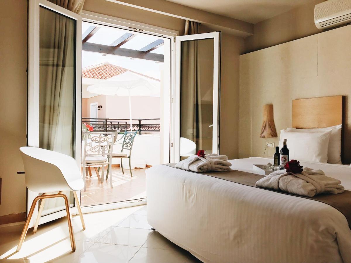 Suite with Private Pool