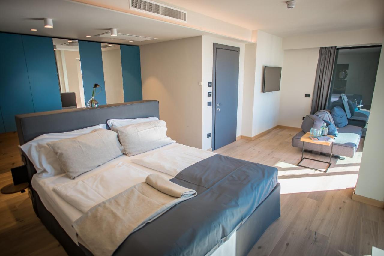 Junior Suite with Balcony and Harbor View