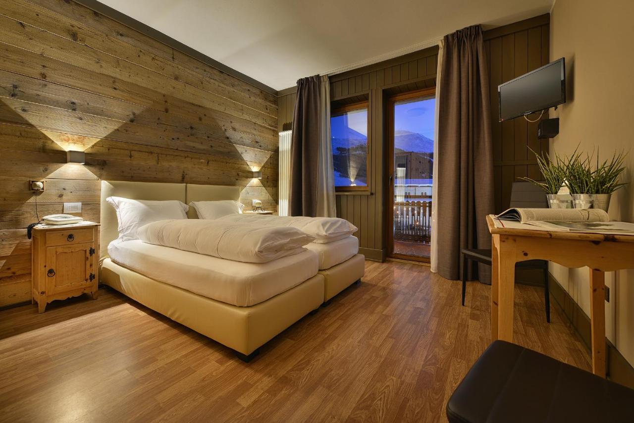 Superior Double Room with Balcony