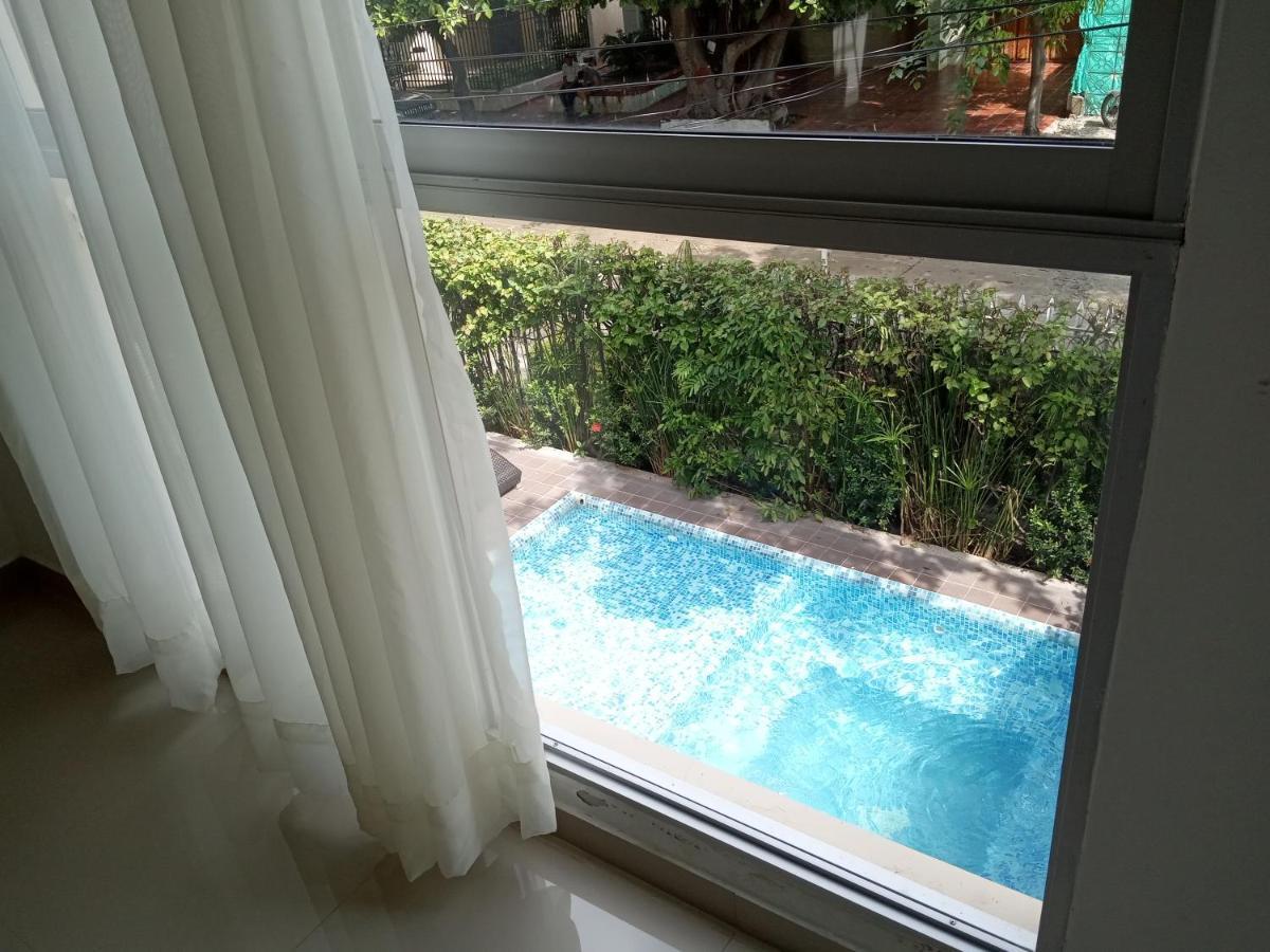 Quarto Duplo com Vista da Piscina