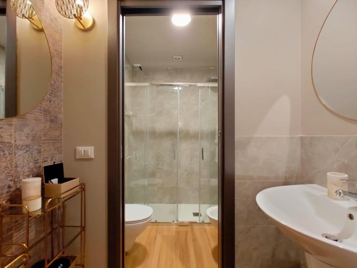 Deluxe Suite,957726328:JPEG