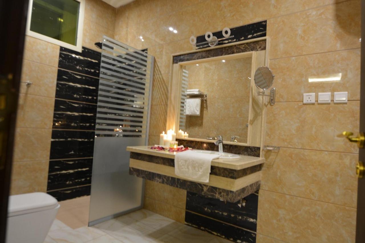 Occasions Suite