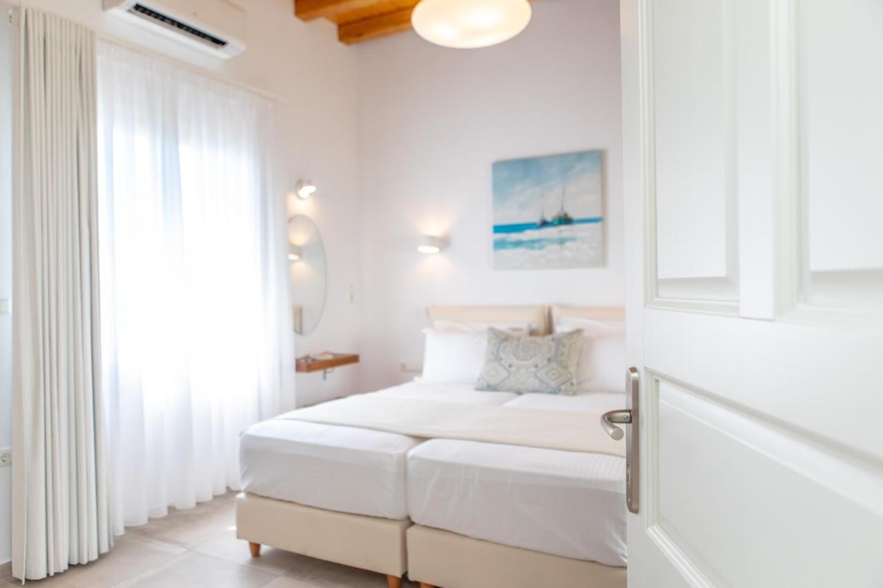 Apartment with Balcony and Sea View