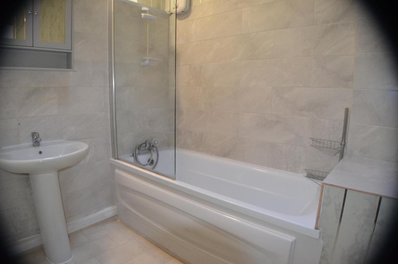 Quadruple Room with Shared Bathroom