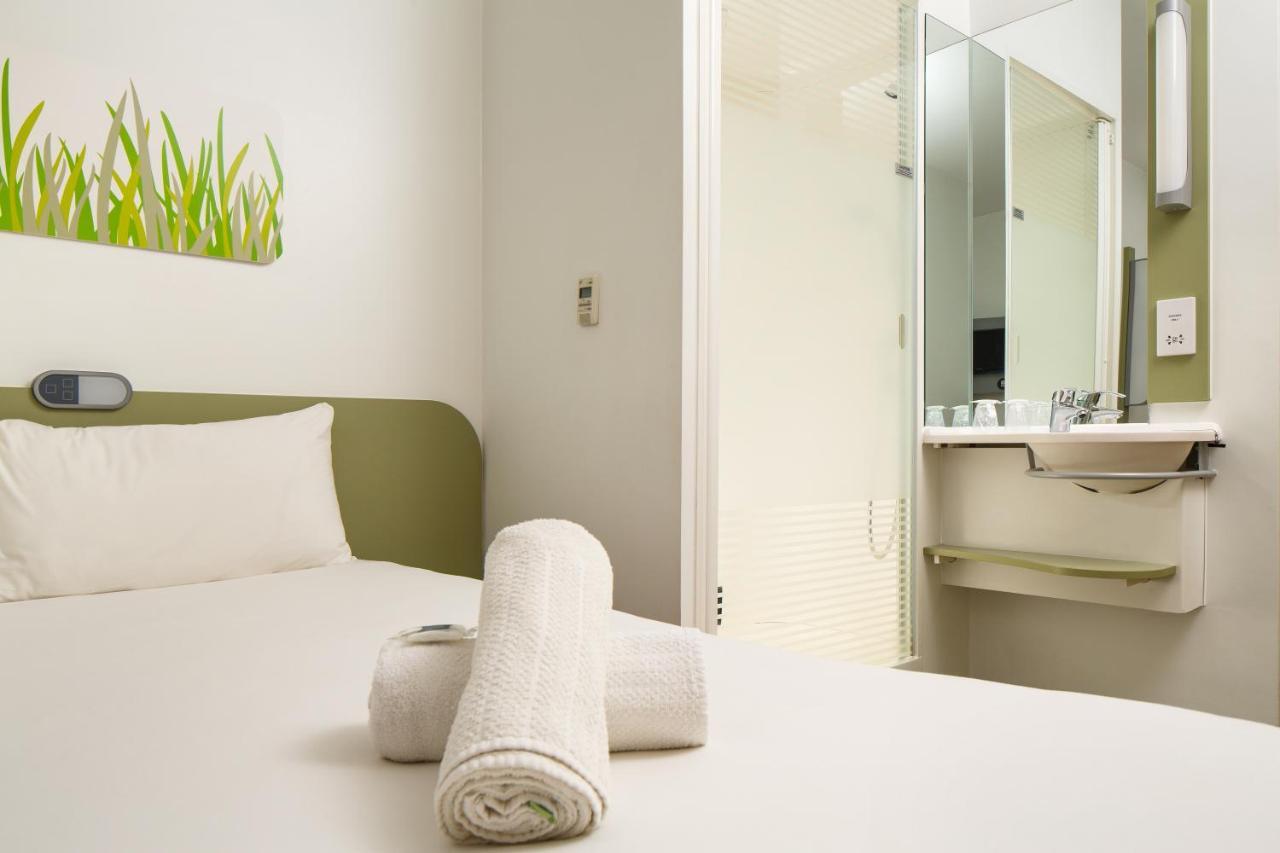 Twin Room,1730040944:JPEG