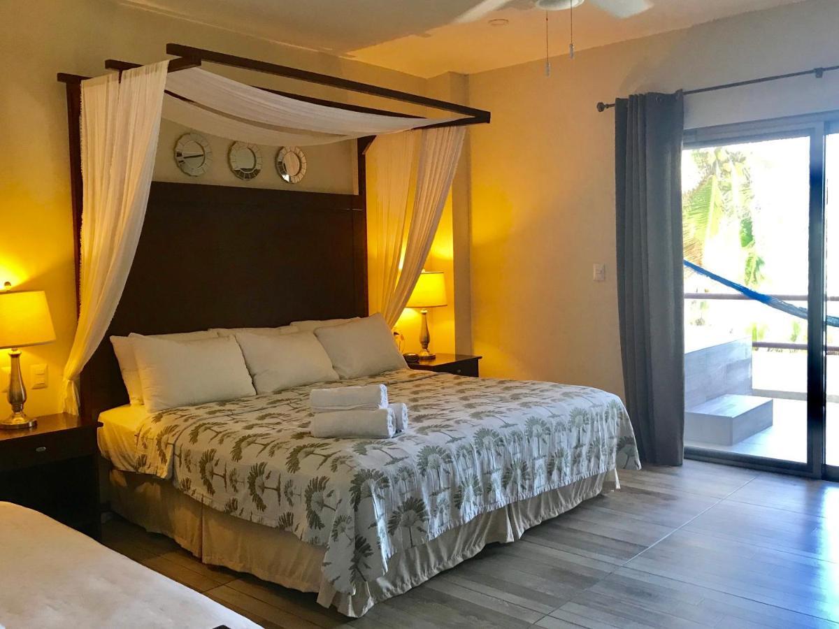 King Suite with Hot Tub and Terrace Ocean View