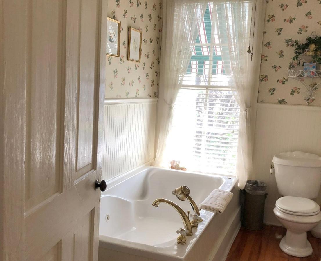 Junior Suite with Balcony