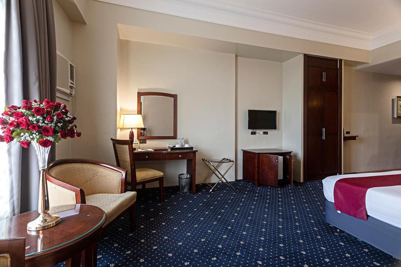 Grand Deluxe Room