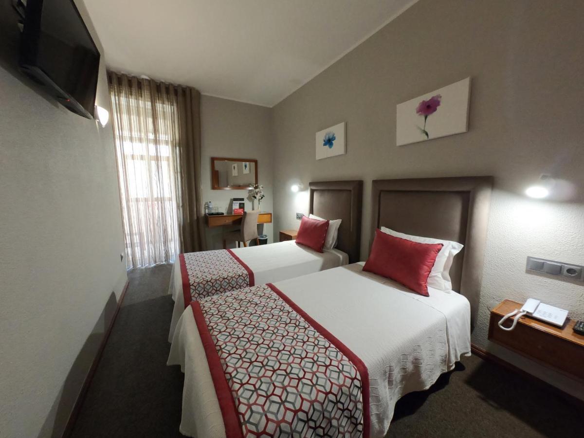 Twin Room,961550230:JPEG