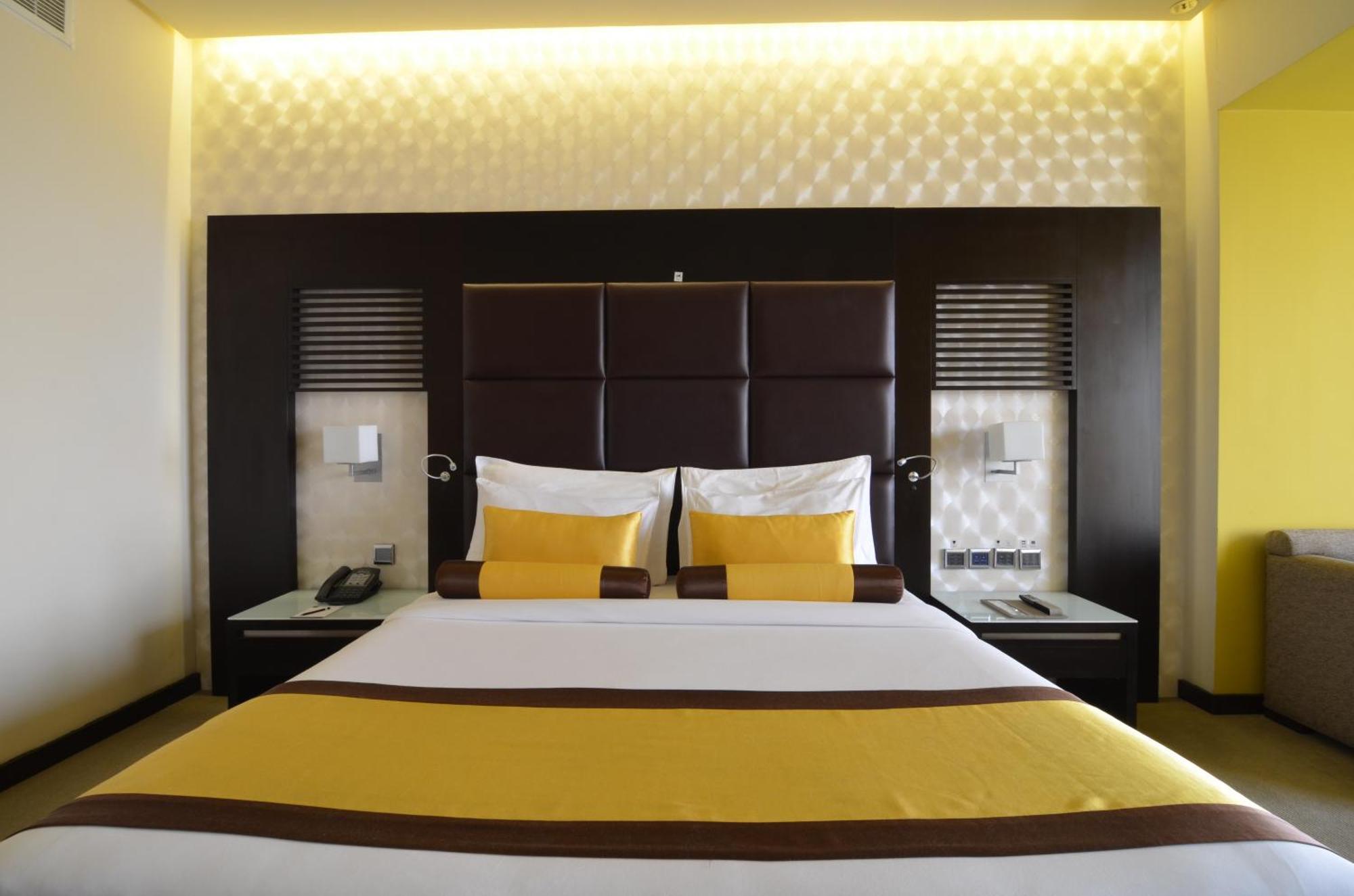 Deluxe Double Room,67233130:JPEG