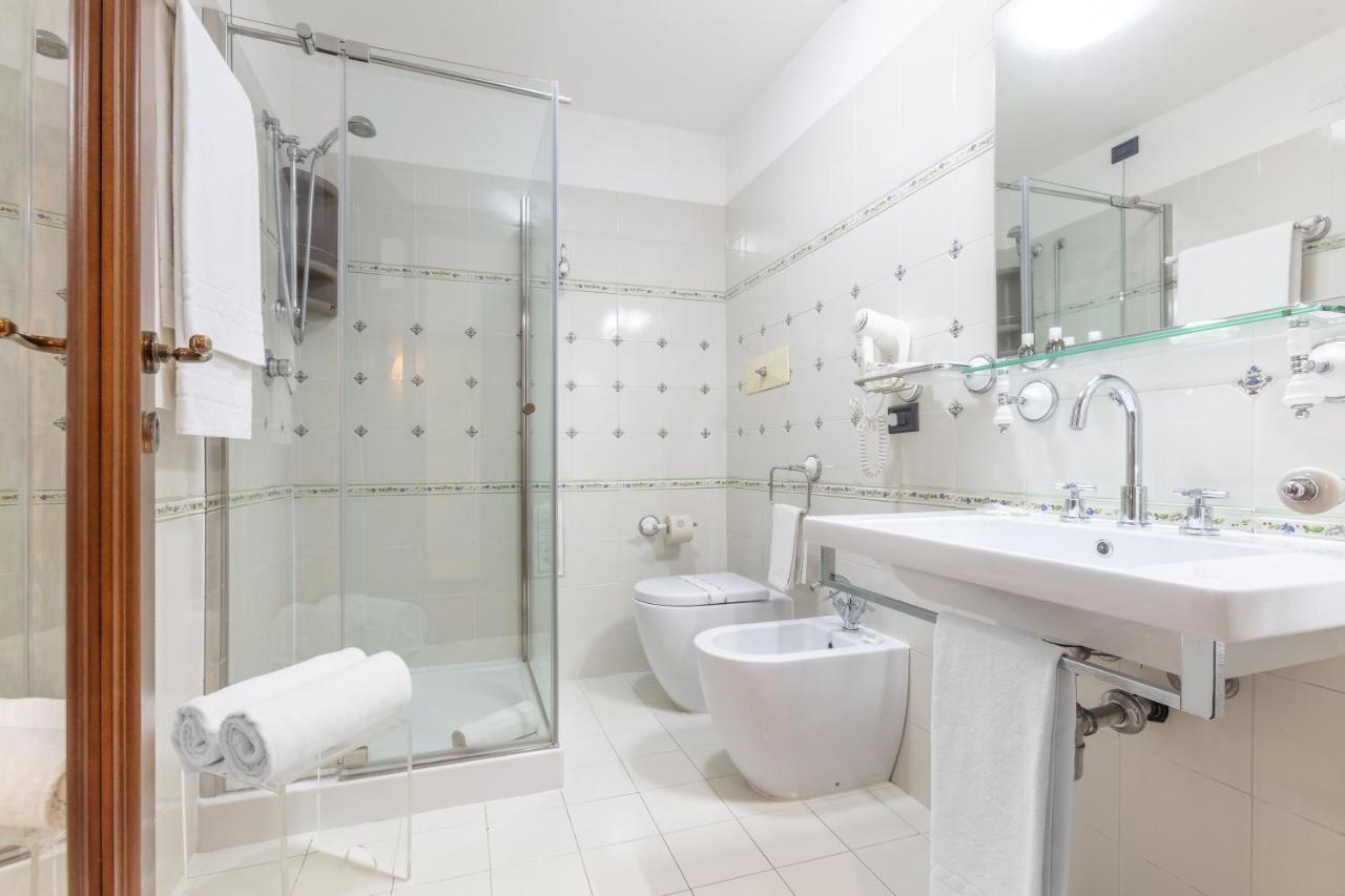 Large Twin Room