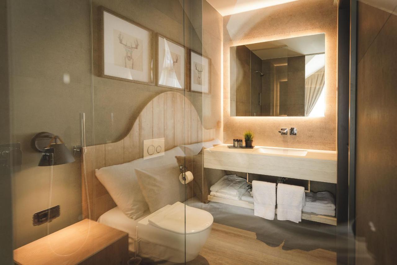 Deluxe Double Room with River View