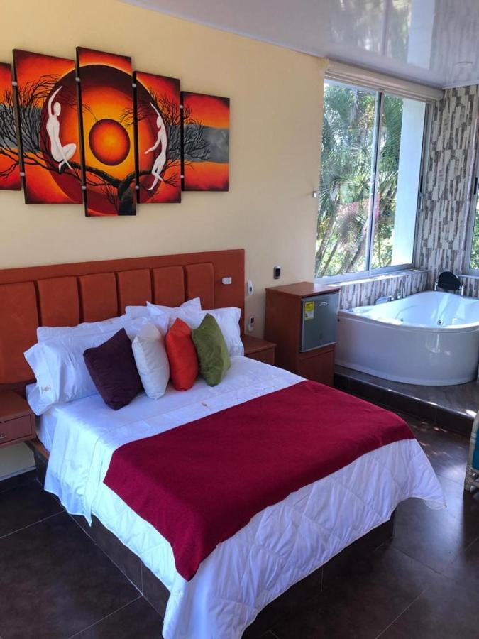 Suite with Hot Tub