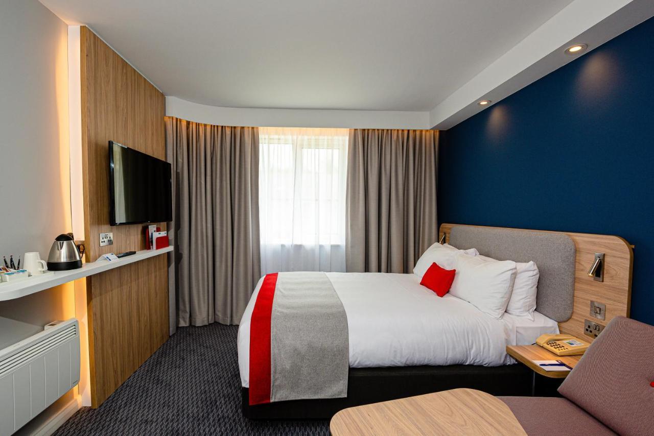 Standard Double Room with Sofa Bed and Free Hot Breakfast