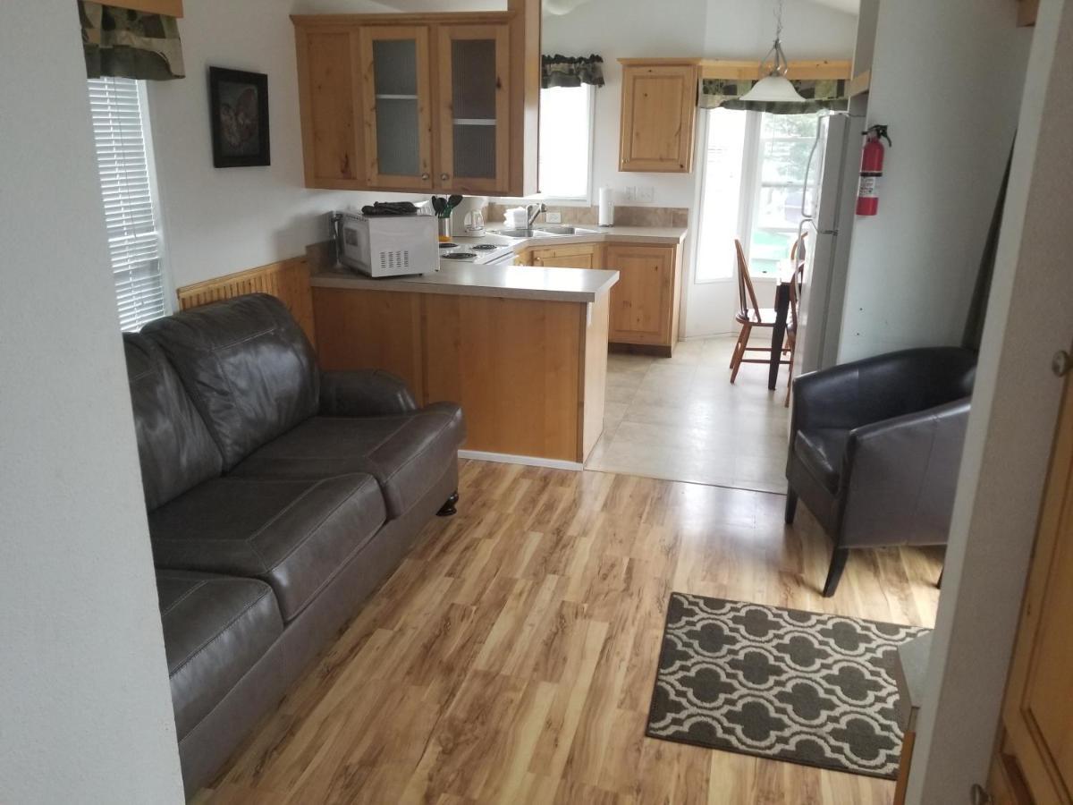 One-Bedroom Cottage