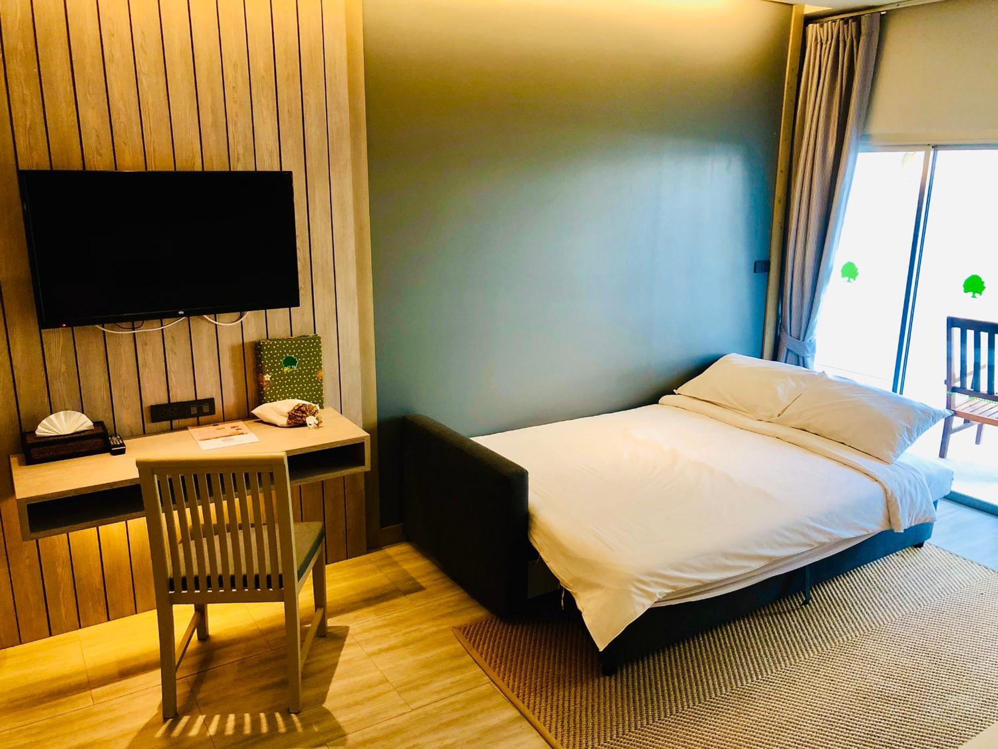 Premier Deluxe Room 2
