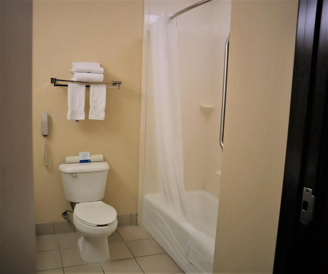 Standard Double Suite