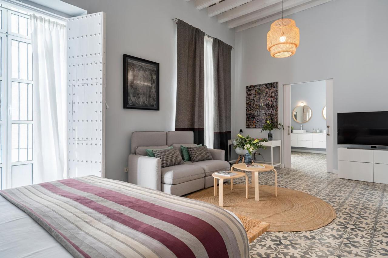 Deluxe King Suite