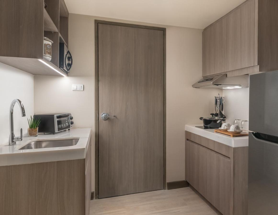 Studio Premier Room with 1 King Bed and Kitchenette,1191636517:JPEG