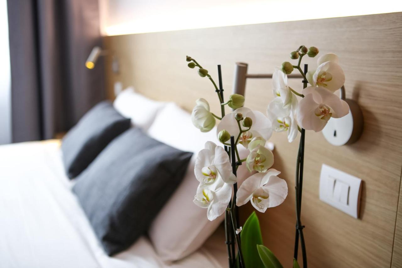 Quarto Grande com Cama de Casal ou 2 de Solteiro