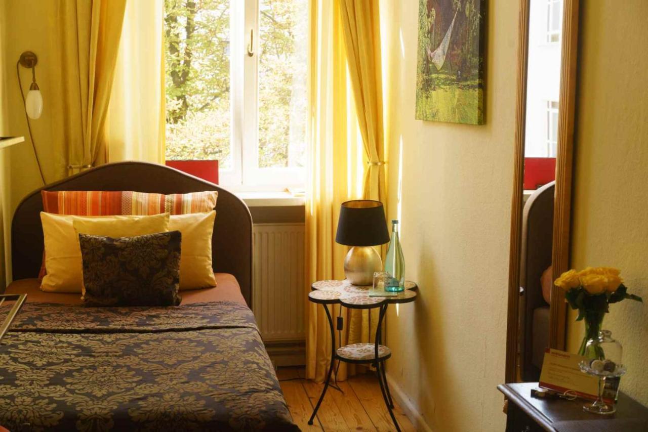 Single Room with Shared Bathroom,970207627:JPEG