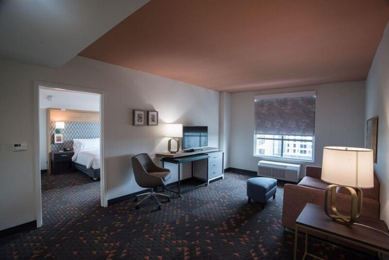 One-Bedroom Suite