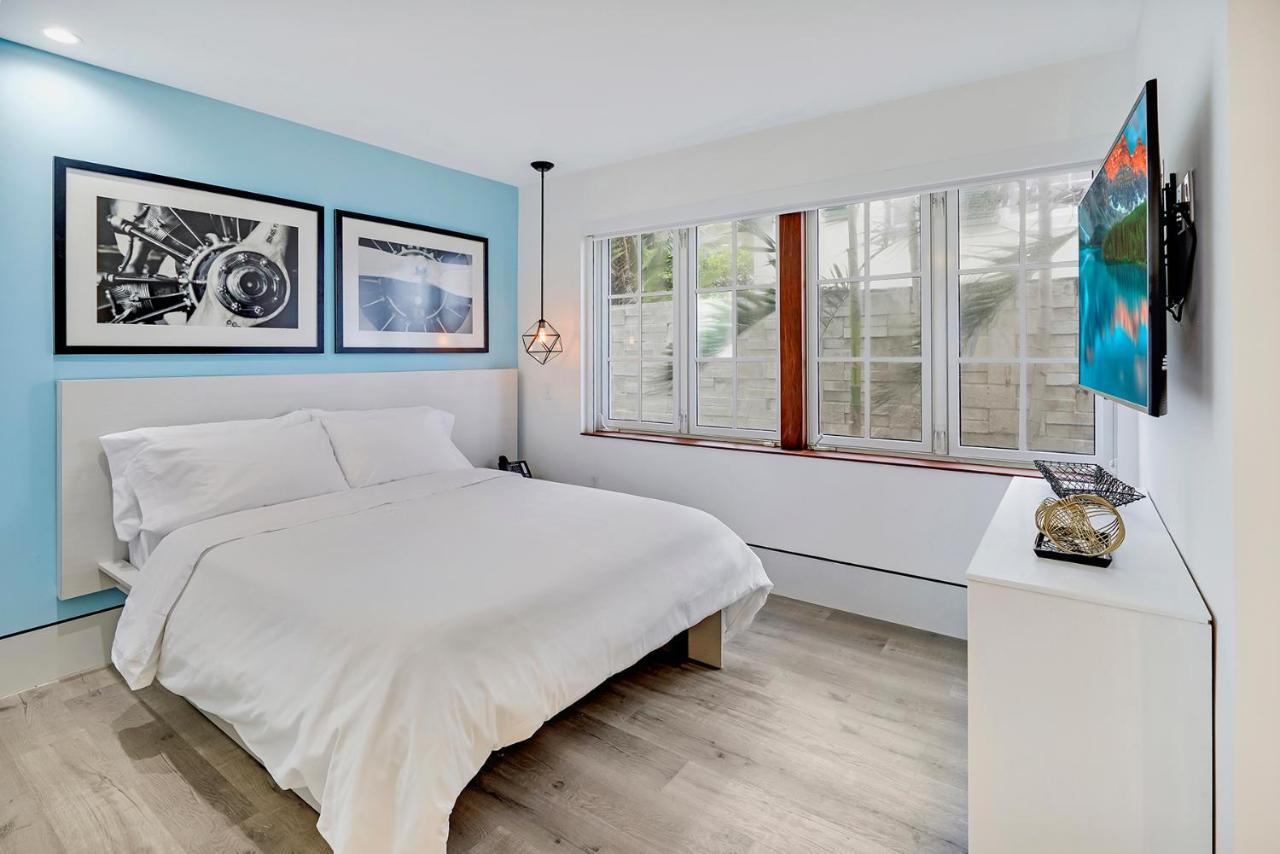 Cove Suite