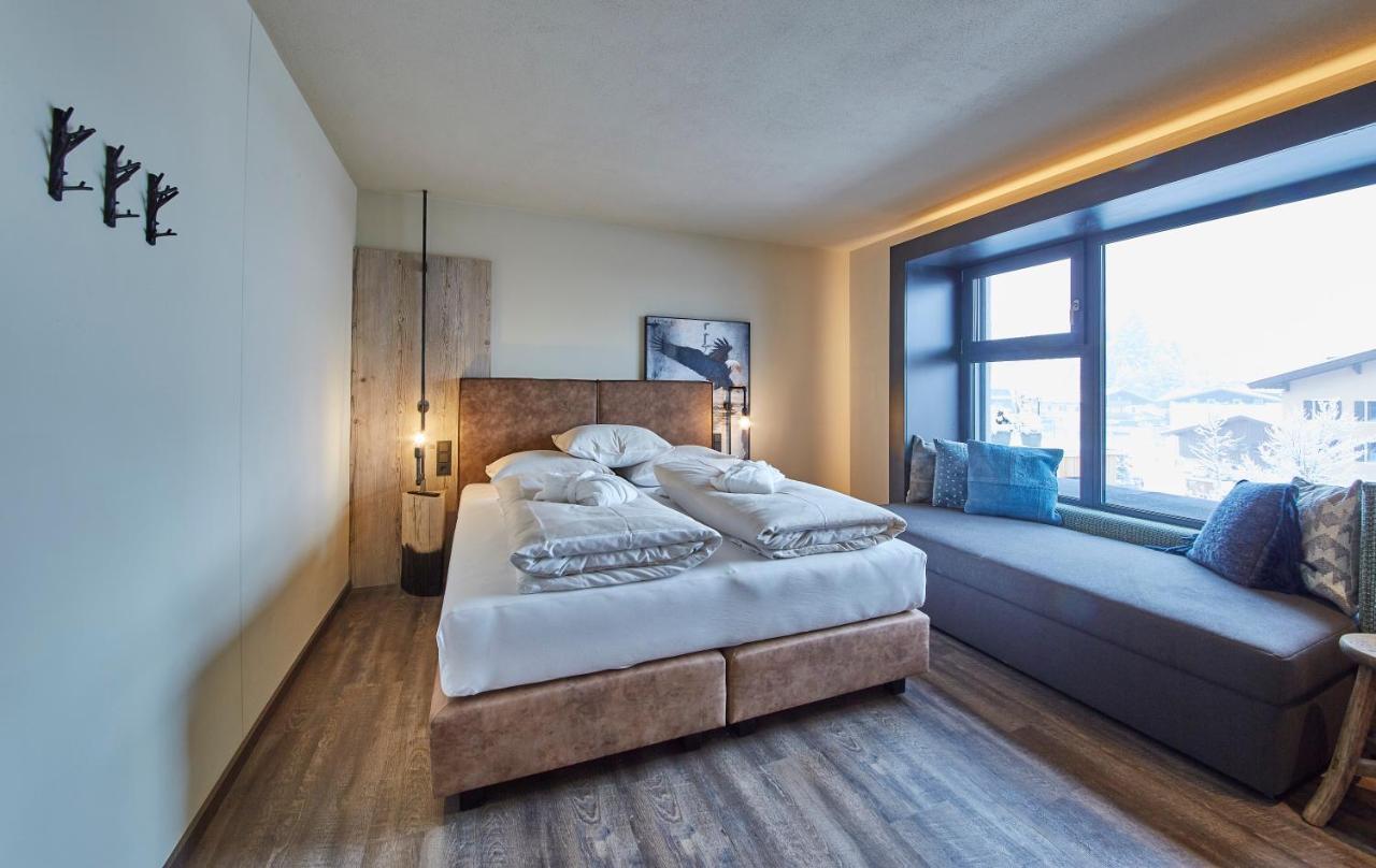 Standard One-Bedroom Apartment with Mountain View,968704633:JPEG