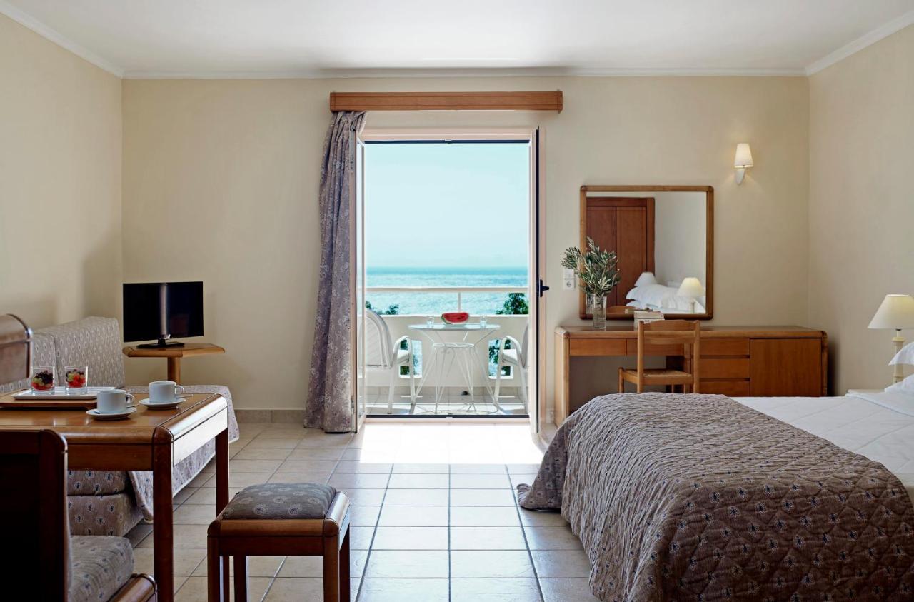 Twin Room with Sea View,1589453135:JPEG