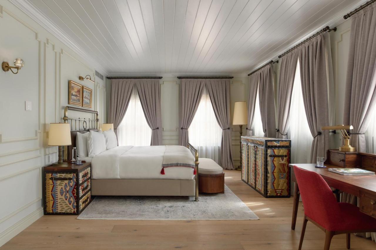 One Bedroom Deluxe Bosphorus Suite